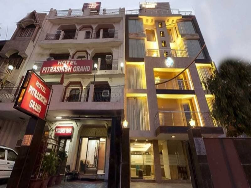 Hotel Pawan Plaza Near Sir Ganga Ram Hospital Delhi  Exterior photo
